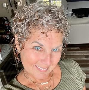 Meet your Posher, Cindy